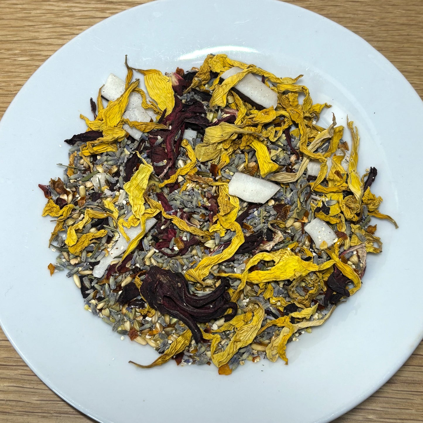 Parrot Foraging Mix: Hot Bird Summer - Limited Edition 125g - Best Behaved Birds